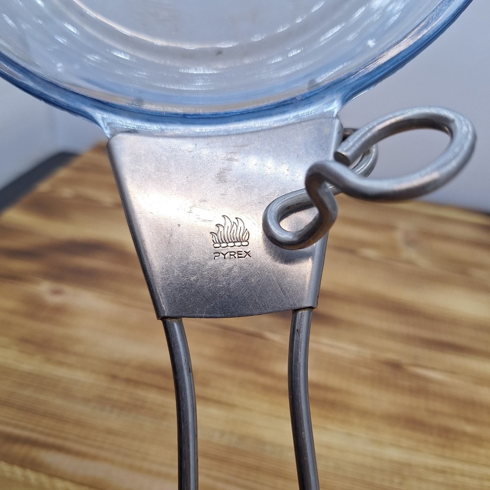 Pyrex Flameware Metal Grip Removable Handle &‎ Glass Skillet /0825-127-2 - Picture 3 of 11